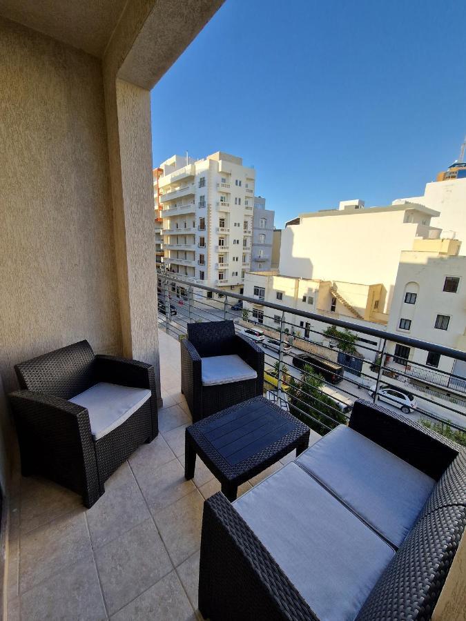 Korzo Suites St. Julian'S 外观 照片